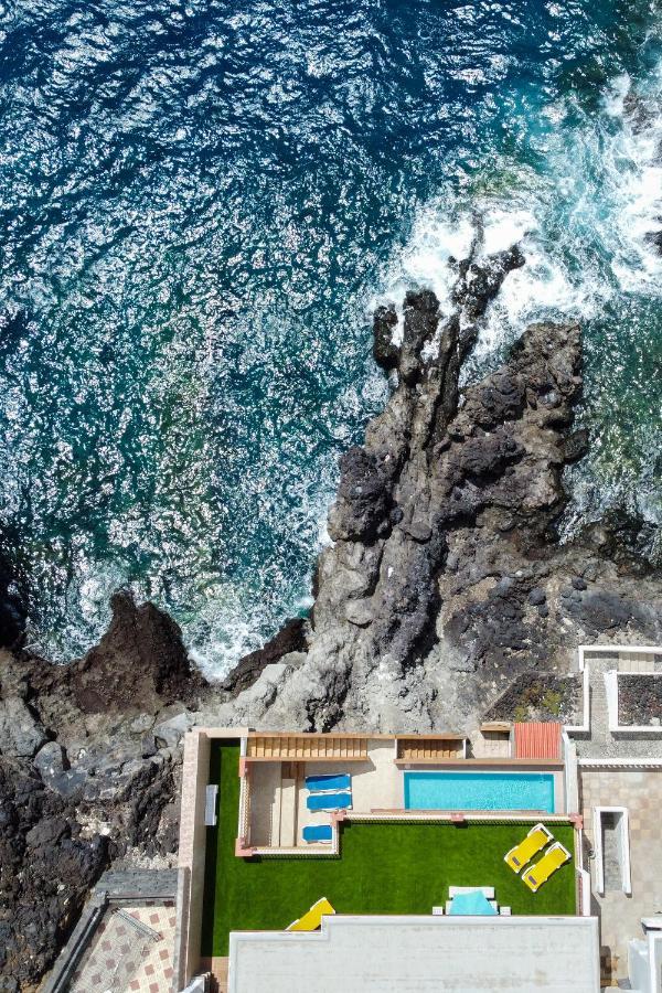 فيلا Coastal Dream With Heated Pool El Escobonal المظهر الخارجي الصورة