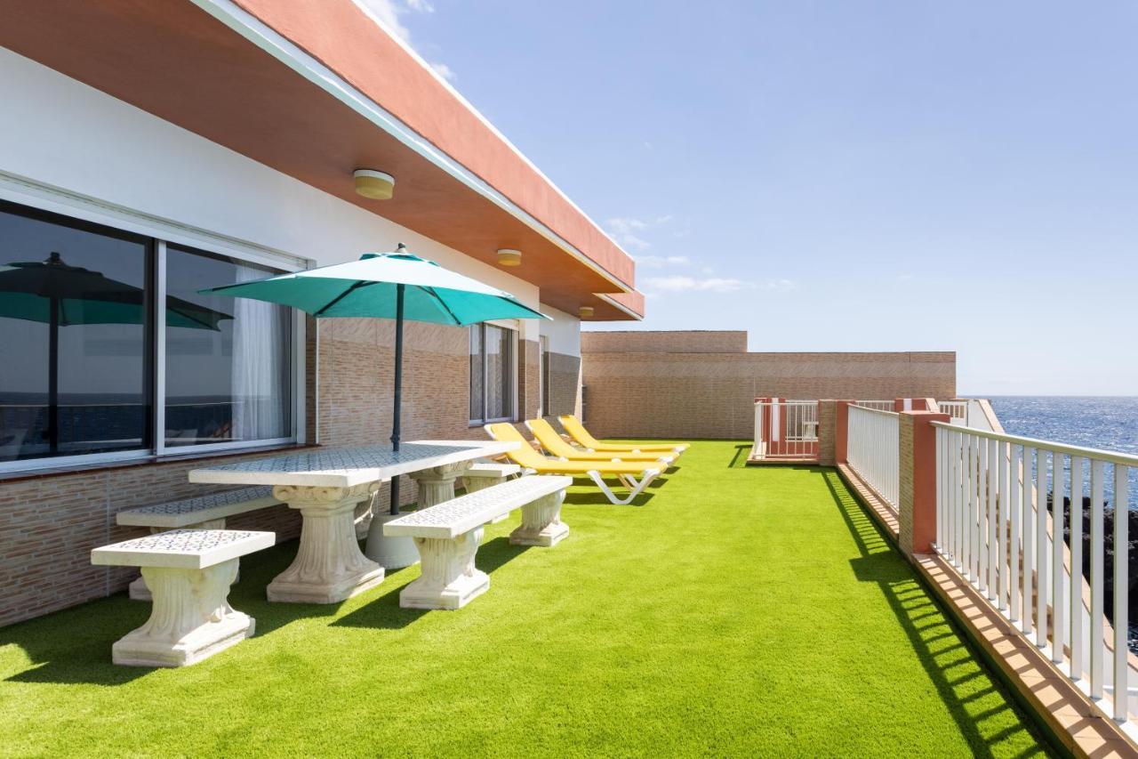 فيلا Coastal Dream With Heated Pool El Escobonal المظهر الخارجي الصورة