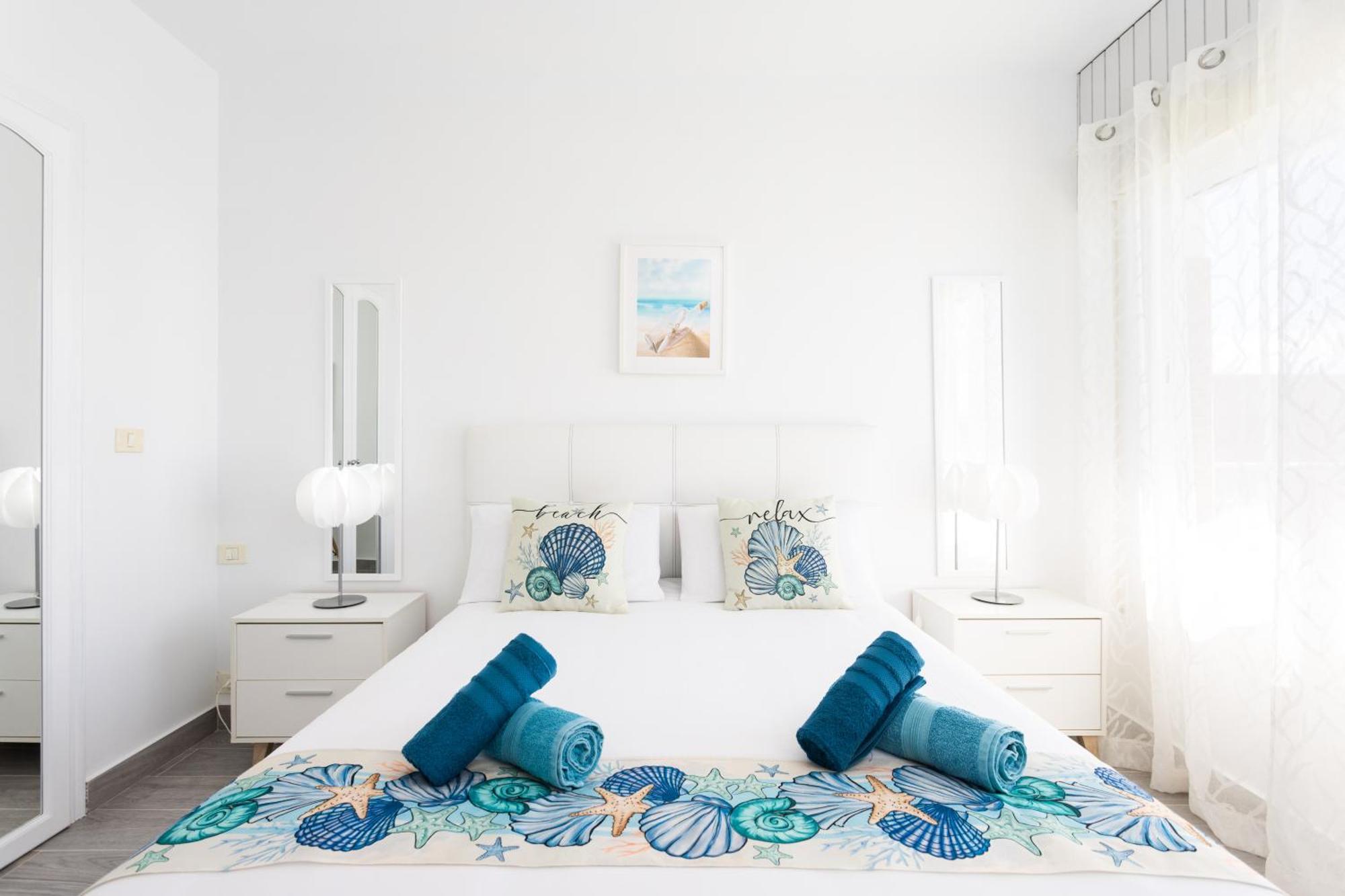 فيلا Coastal Dream With Heated Pool El Escobonal المظهر الخارجي الصورة