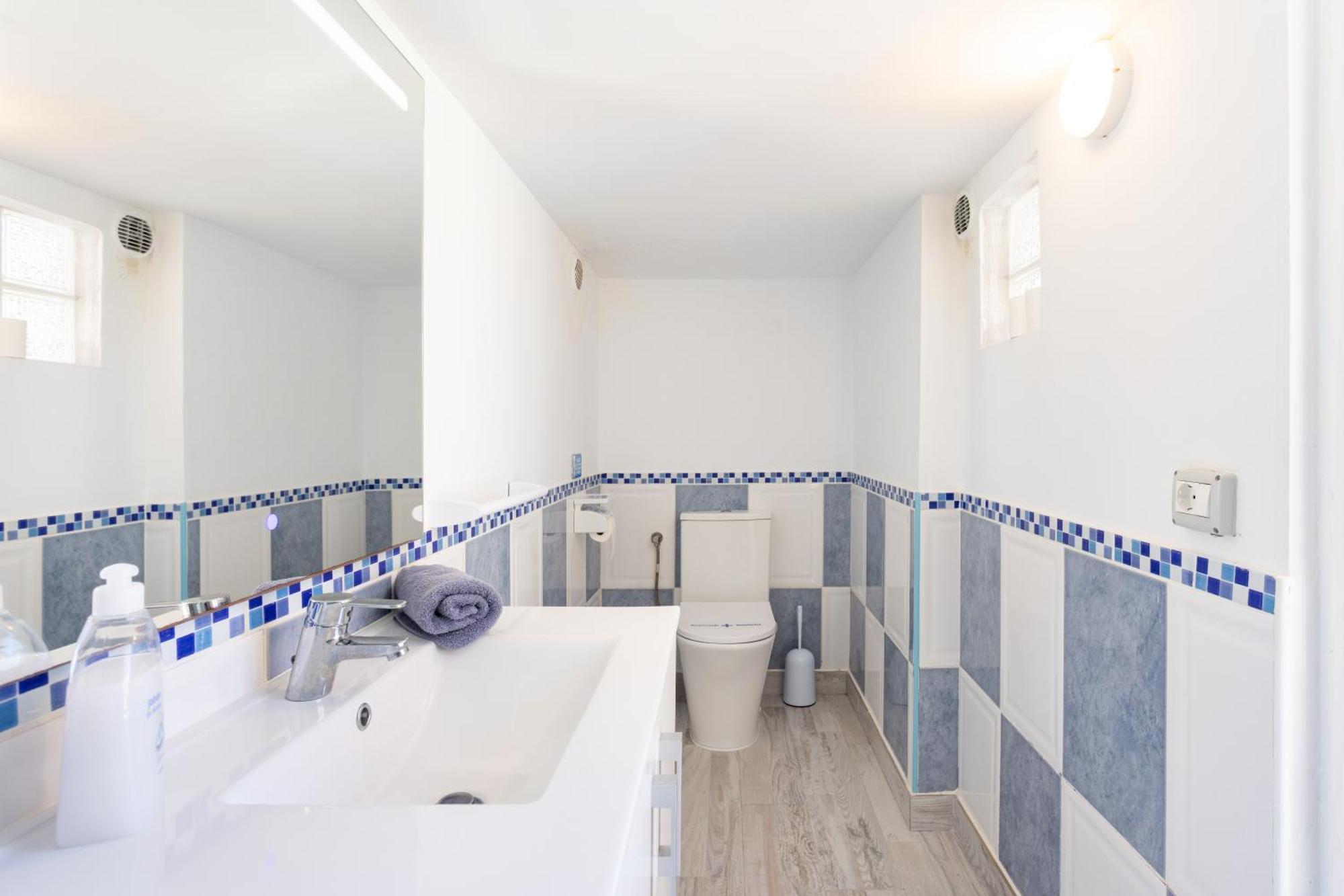 فيلا Coastal Dream With Heated Pool El Escobonal المظهر الخارجي الصورة