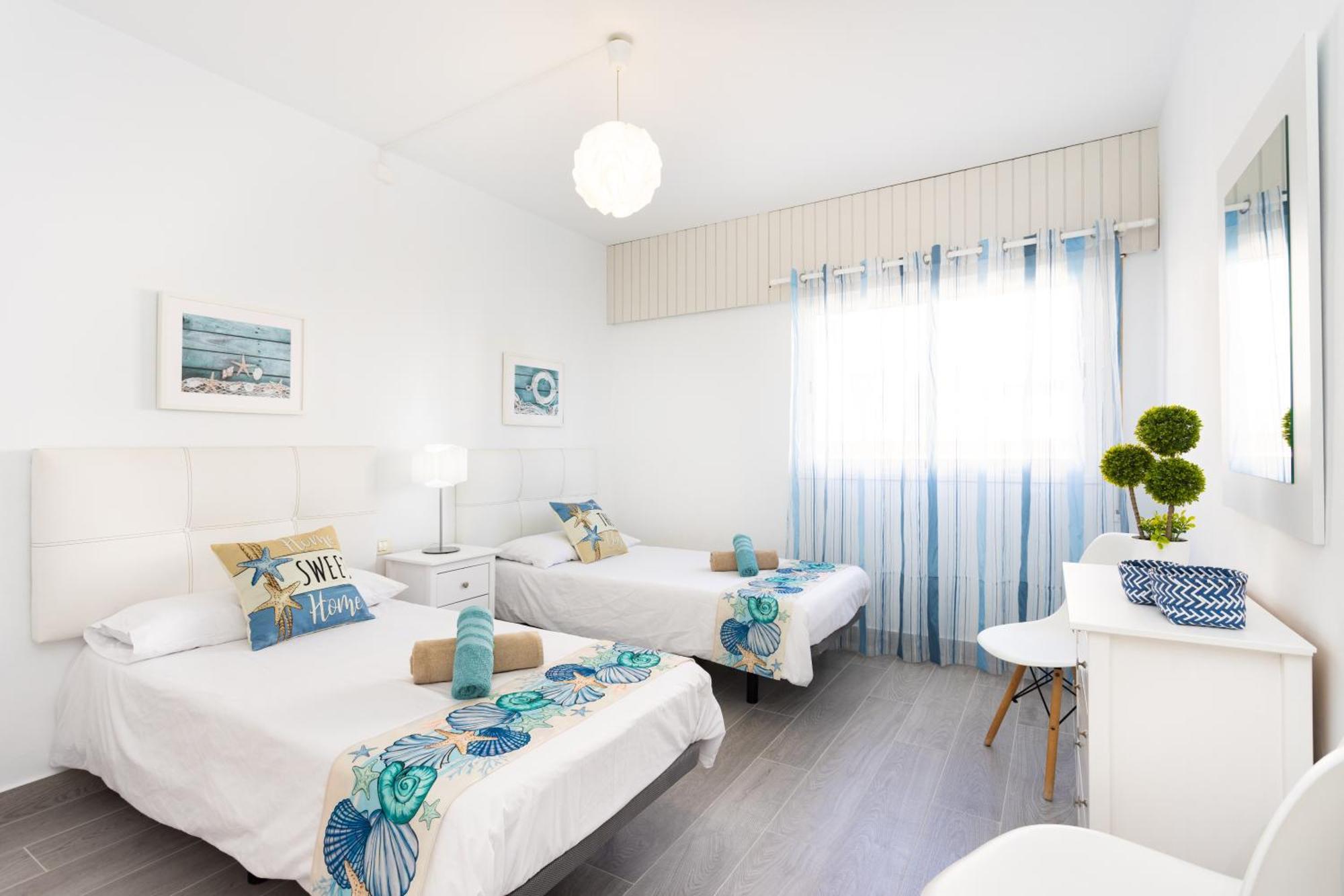 فيلا Coastal Dream With Heated Pool El Escobonal المظهر الخارجي الصورة